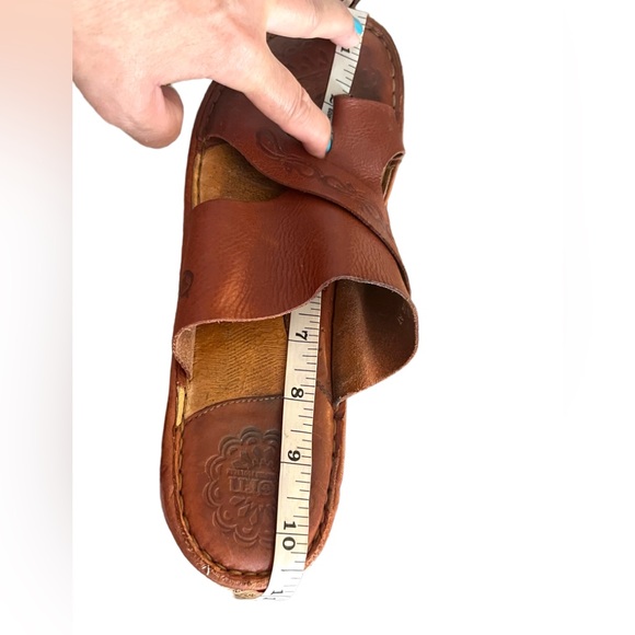 Born Brown Embossed Leather Slip On Platform Sandals S10 - Picture 6 of 7